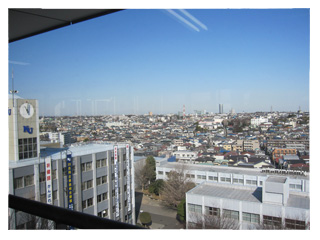 神奈川大学学食ストップオーバーからの眺め２