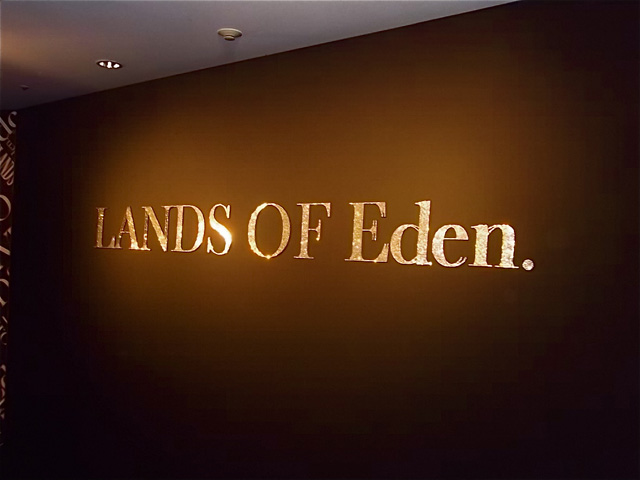 LANDS-OF-Eden-ebisu-fashionshow-2011-DSCF5426.jpg