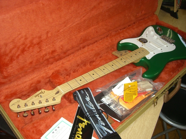 中古ギター】Fender USA Eric Clapton Signature Stratocaster レース