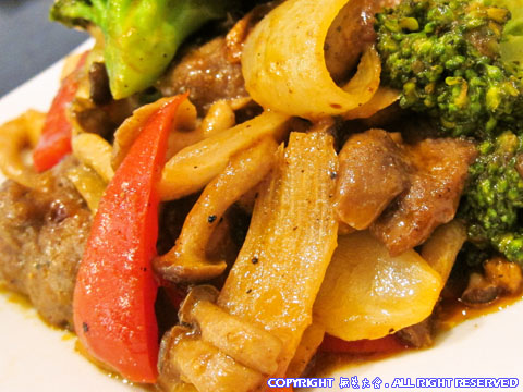 華苑　牛肉と野菜の中華風カス炒め定食