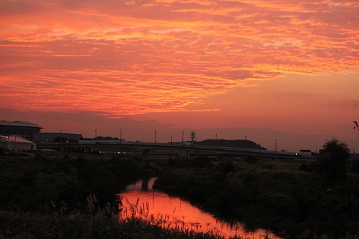 鶴見川からの夕焼け１