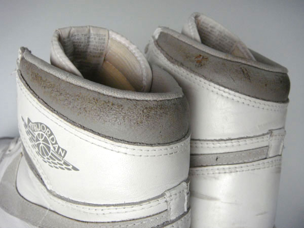 000nikeaj1grey1h.jpg