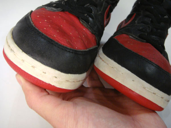 000nikeaj1red1h.jpg